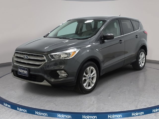 Used 2019 Ford Escape SE FWD image 1