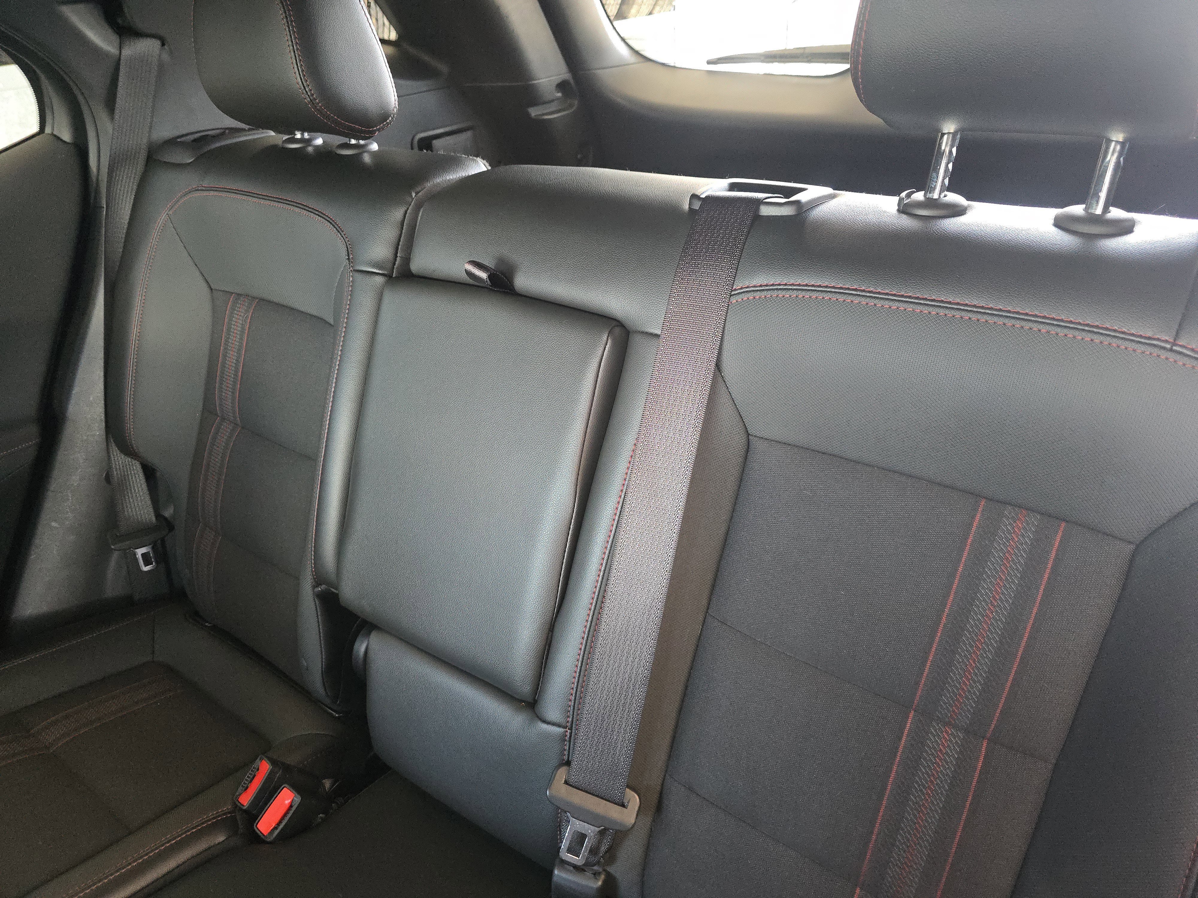 Used 2022 Chevrolet Equinox RS w/ Infotainment Package image 25