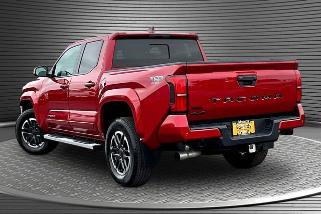 Used 2024 Toyota Tacoma TRD Sport w/ TRD Sport Upgrade Package AWD/4WD image 4