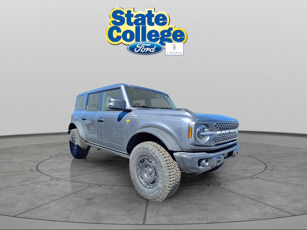New 2025 Ford Bronco Badlands image 2