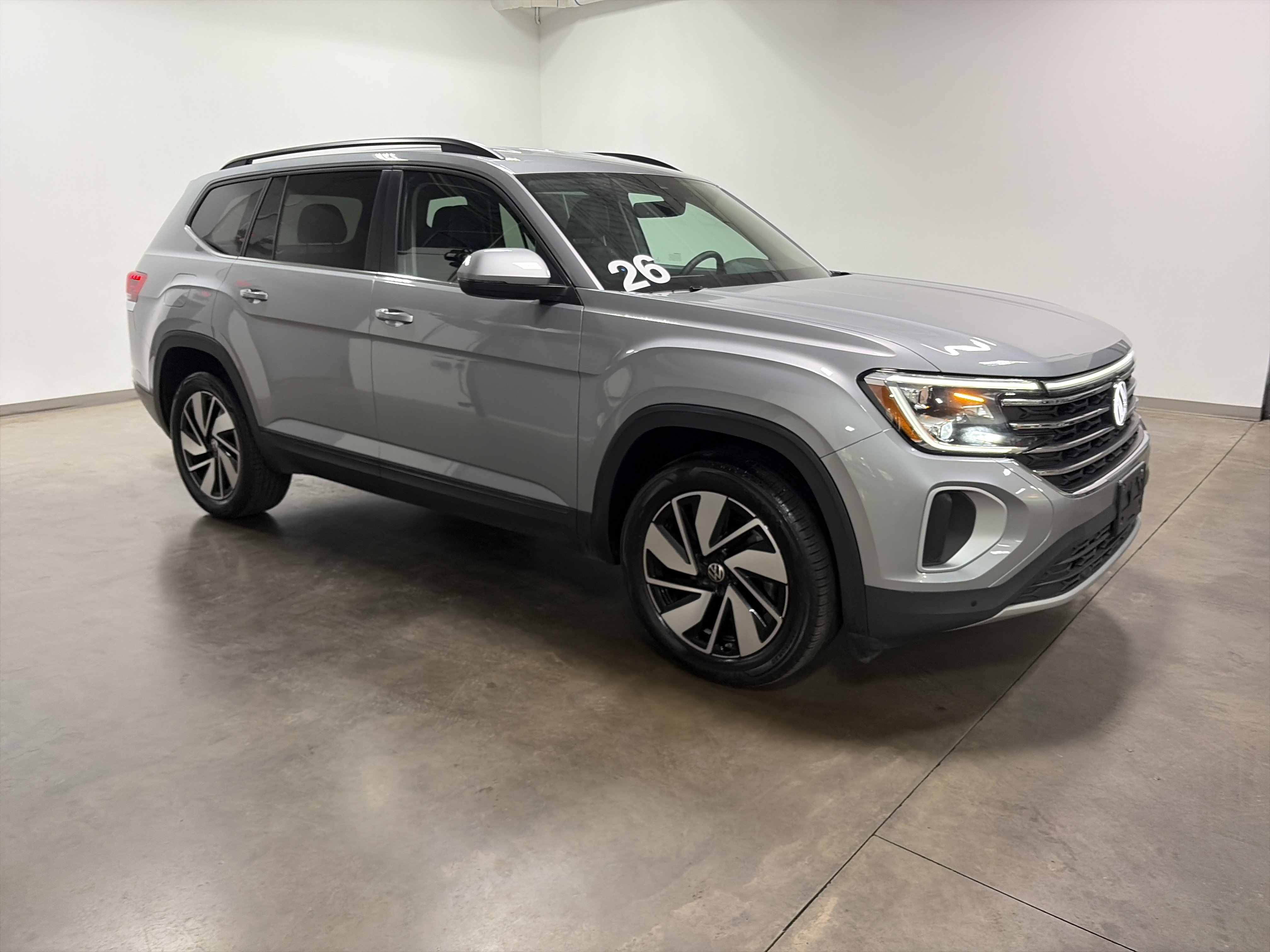 Certified 2026 Volkswagen Atlas SE AWD/4WD image 2