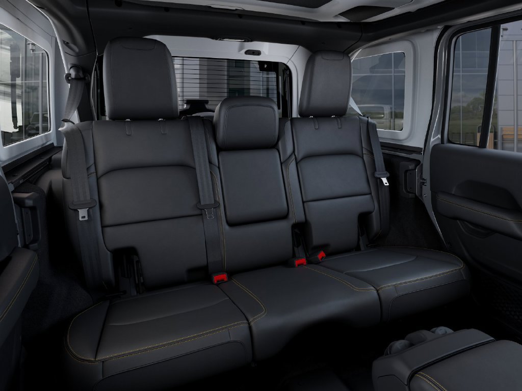 New 2026 Jeep Wrangler Unlimited Sahara AWD/4WD image 15