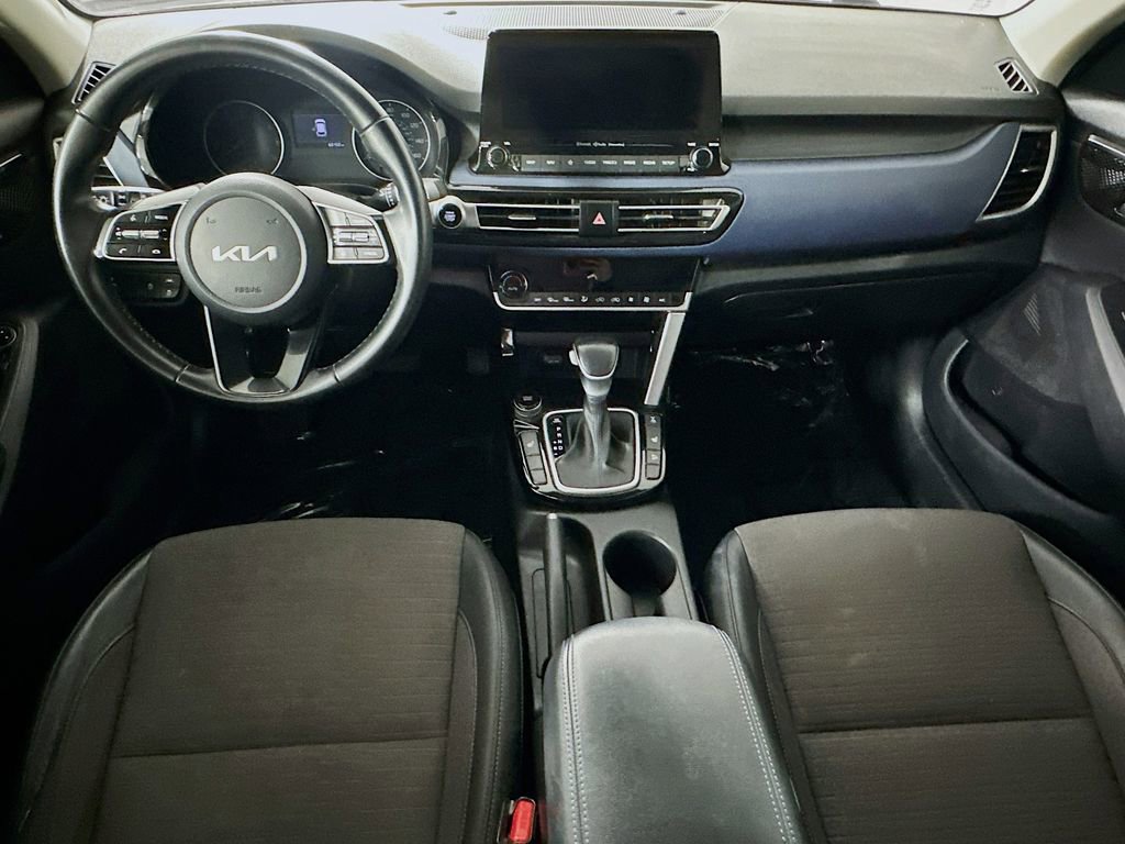 Used 2022 Kia Seltos S image 16