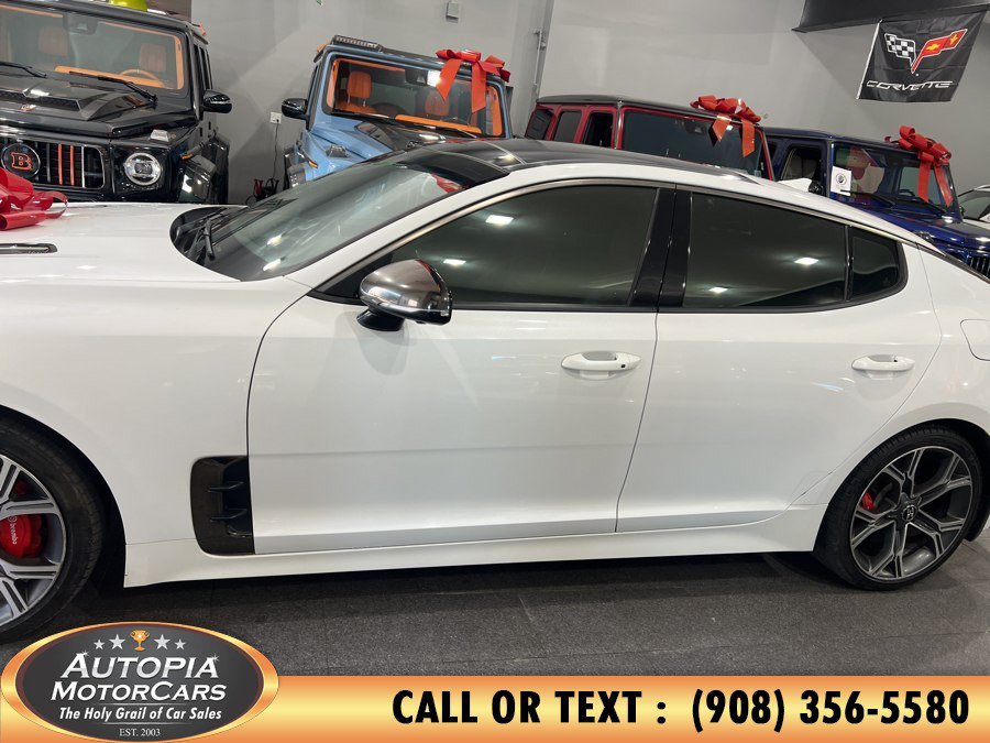 Used 2021 Kia Stinger GT2 image 3