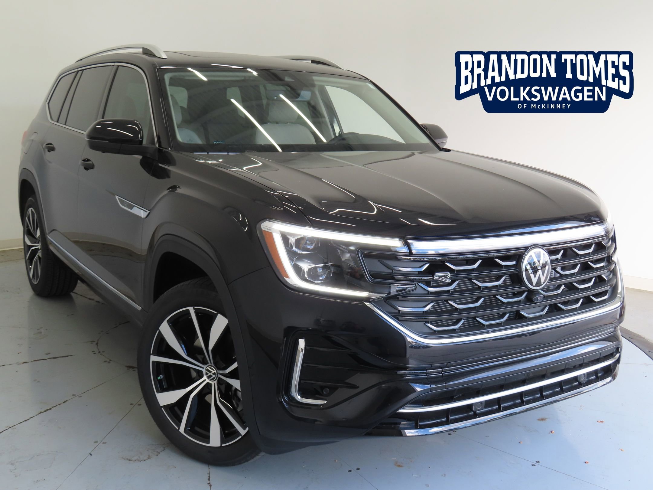 New 2026 Volkswagen Atlas SEL Premium R-Line