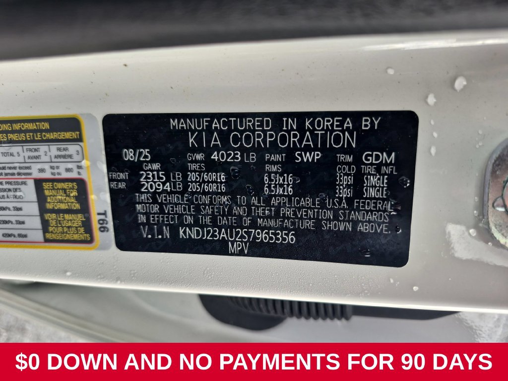 Used 2025 Kia Soul LX FWD image 35