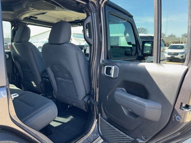 Used 2024 Jeep Wrangler Sport S AWD/4WD image 19