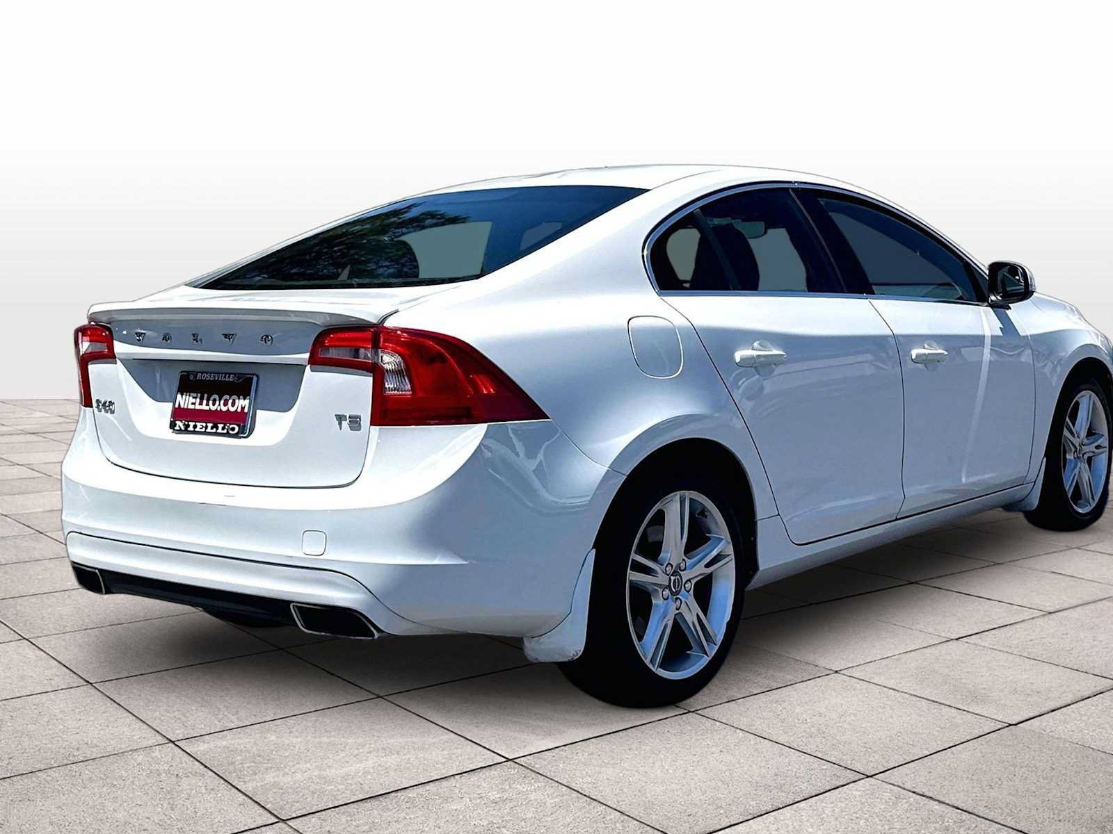 Used 2016 Volvo S60 T5 Premier w/ Protection Package FWD image 15