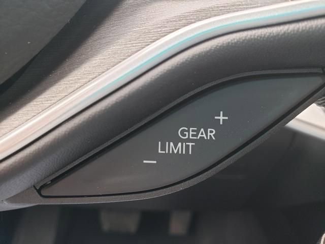 New 2026 Jeep Grand Wagoneer 4WD image 32