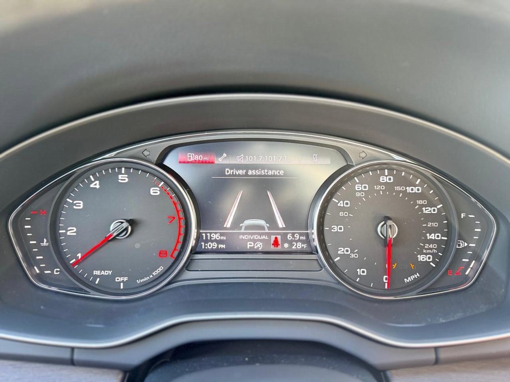 Used 2025 Audi Q5 2.0T Premium image 14