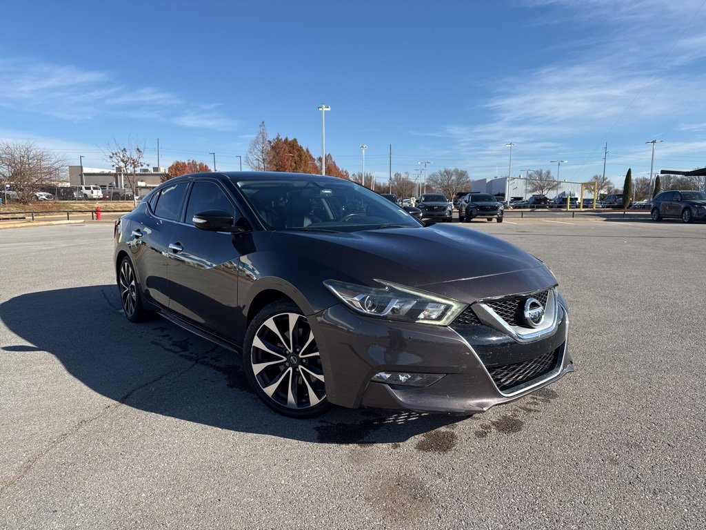 Used 2016 Nissan Maxima SR image 1