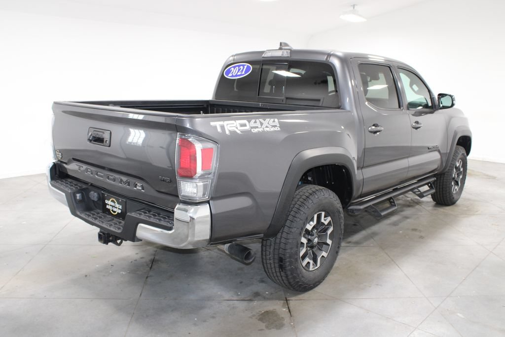 Used 2021 Toyota Tacoma TRD Off-Road AWD/4WD image 9