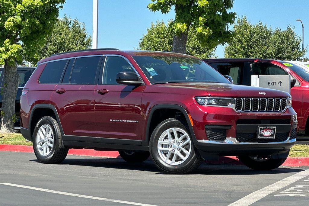New 2026 Jeep Grand Cherokee L 4WD image 2