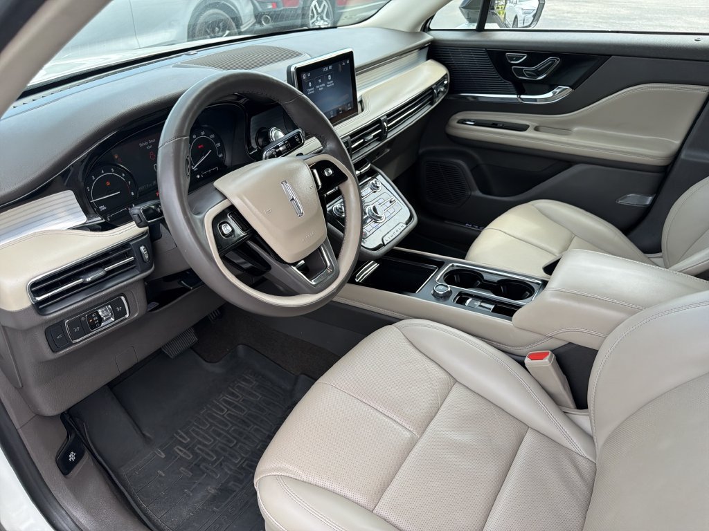 Used 2021 Lincoln Corsair AWD w/ Sport Package image 19