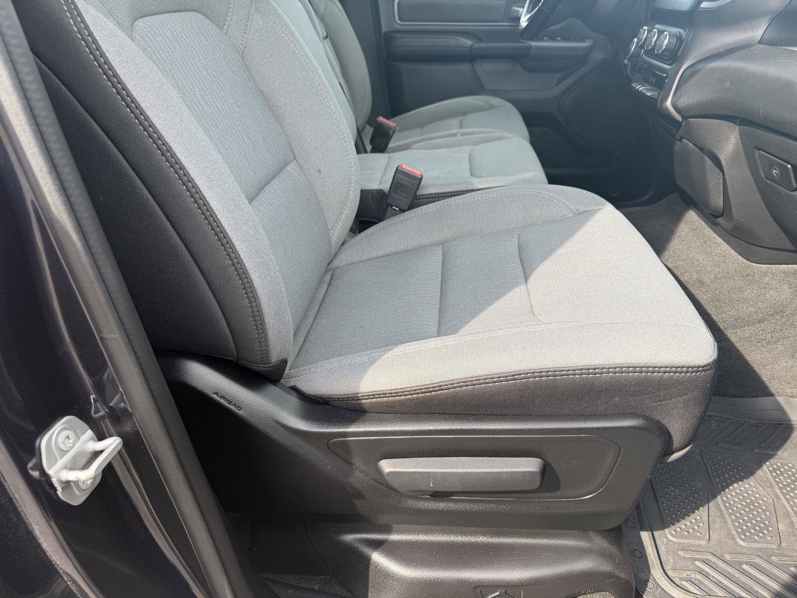 Used 2021 RAM 1500 Big Horn AWD/4WD image 36