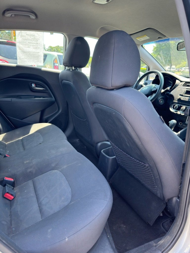 Used 2013 Kia Rio LX w/ PWR Pkg image 5
