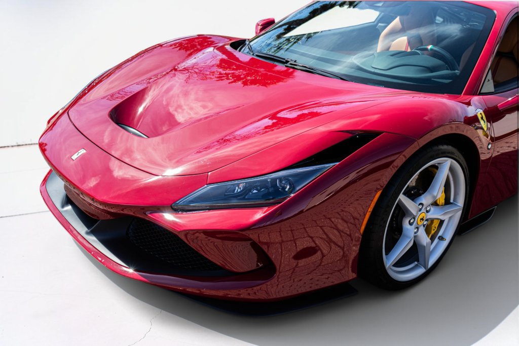 Certified 2022 Ferrari F8 Tributo RWD image 30