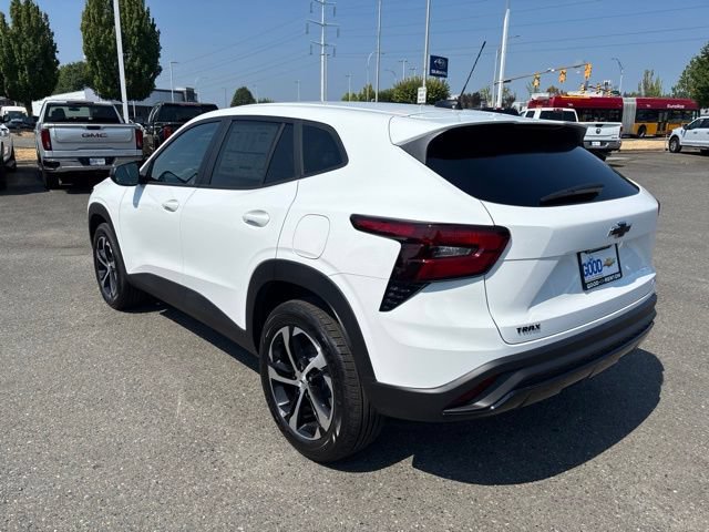 New 2026 Chevrolet Trax RS FWD image 3