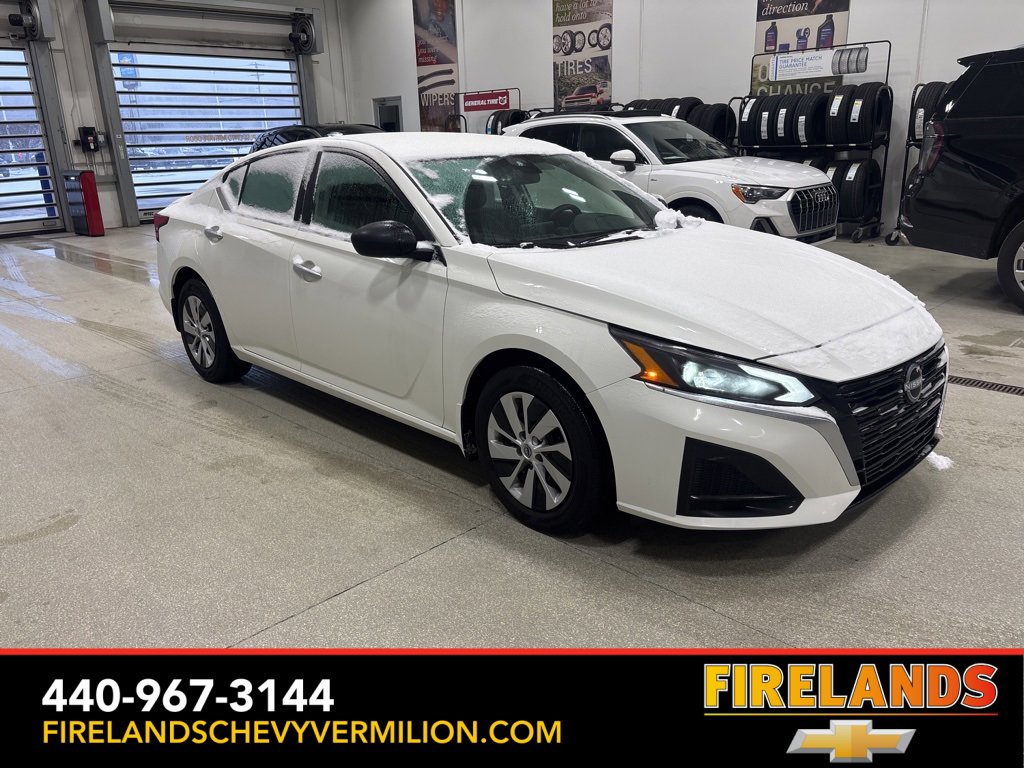 Used 2025 Nissan Altima 2.5 S image 11