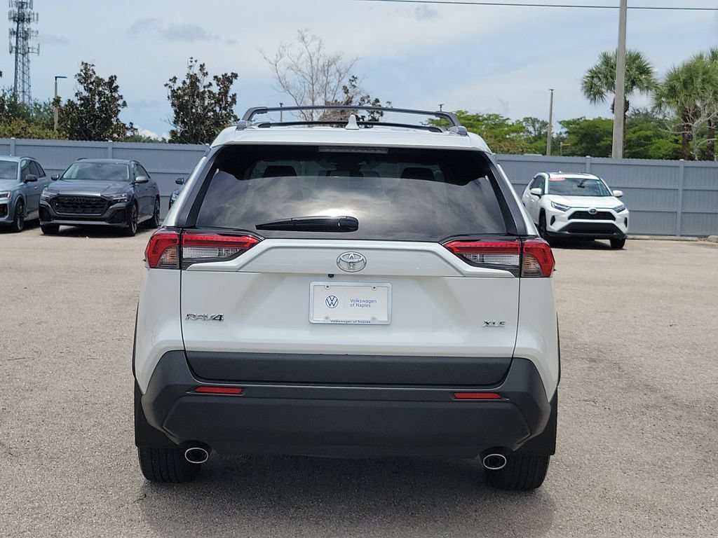 Used 2024 Toyota RAV4 XLE Premium FWD image 5