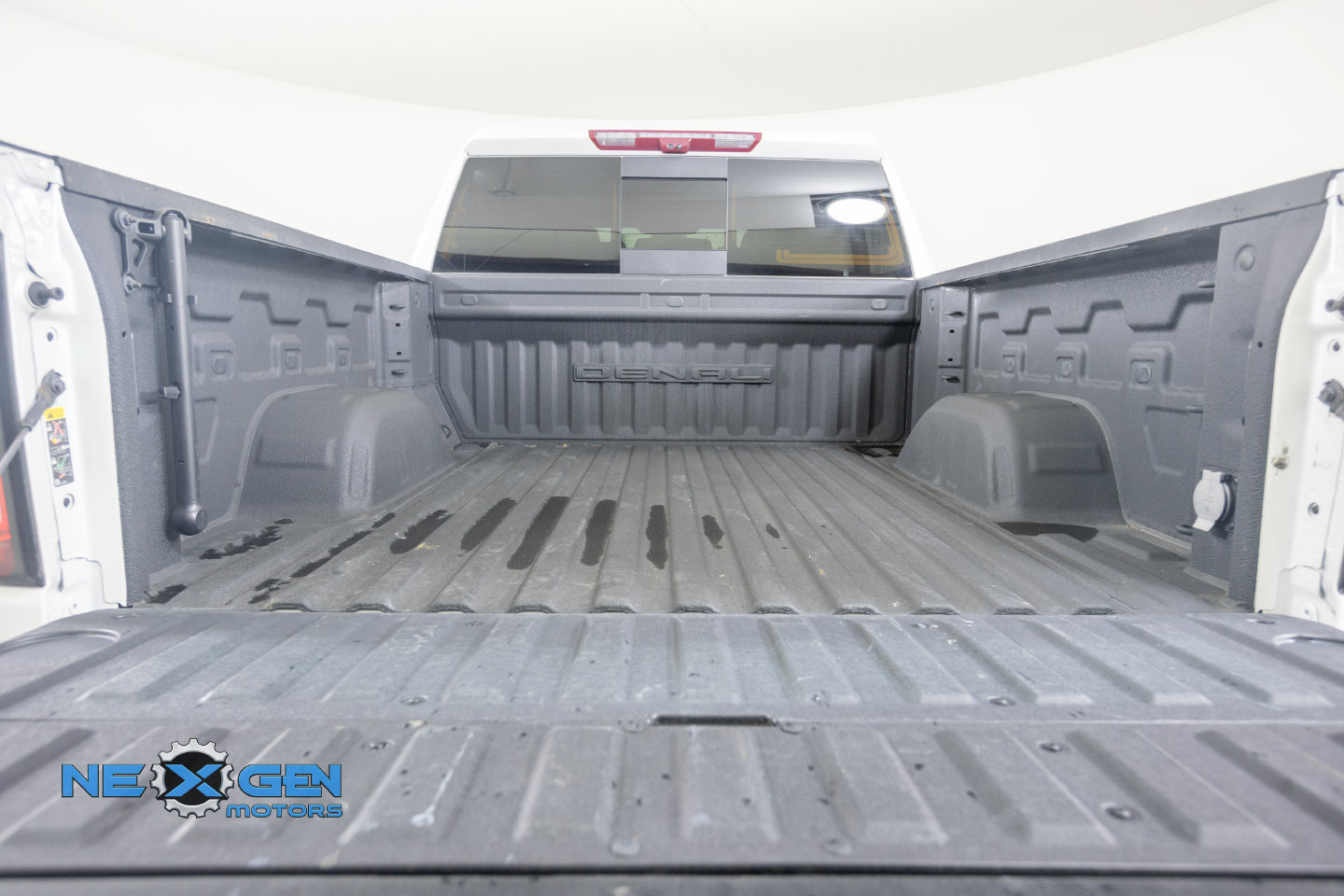 Used 2024 GMC Sierra 1500 Denali Ultimate AWD/4WD image 35