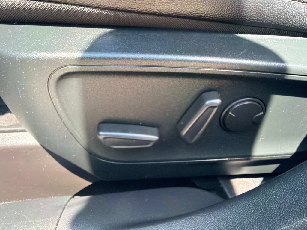 Used 2022 Ford Escape SEL w/ Technology Package AWD/4WD image 20