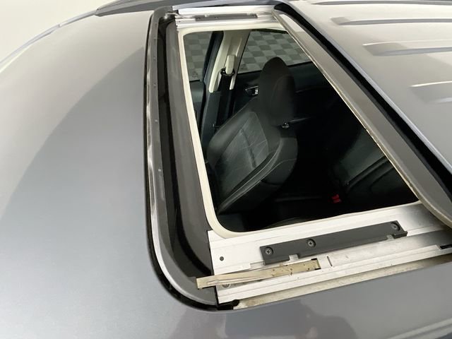 Used 2018 Ford EcoSport SE w/ SE Convenience Package image 22