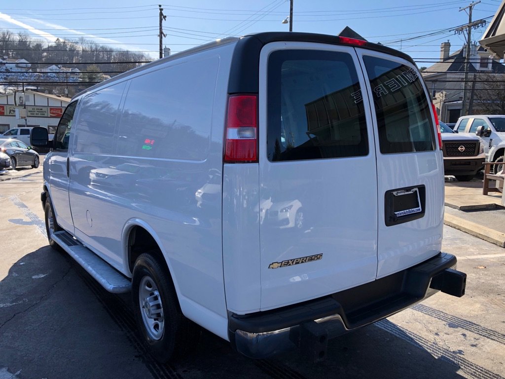 Used 2024 Chevrolet Express 2500 w/ Driver Convenience Package image 3