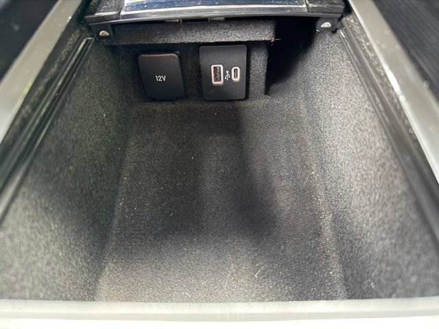 Used 2022 Lincoln Corsair AWD w/ Premium Package image 24