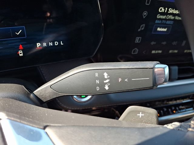 Used 2025 Chevrolet Equinox LT AWD/4WD image 14