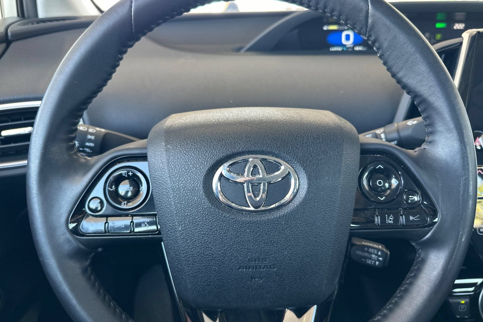 Used 2021 Toyota Prius Prime XLE w/ Carpet Mat Package (TMS) FWD image 23