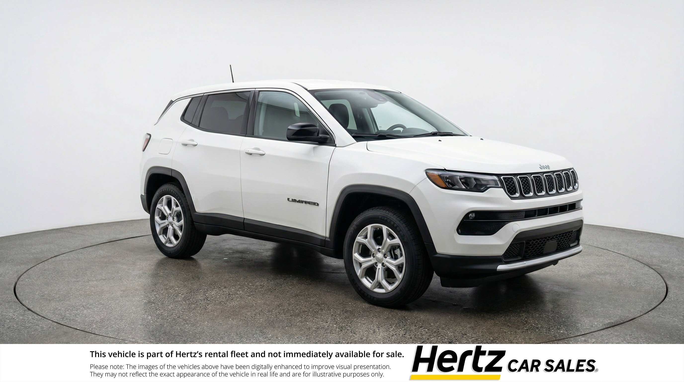 Used 2025 Jeep Compass Latitude image 1