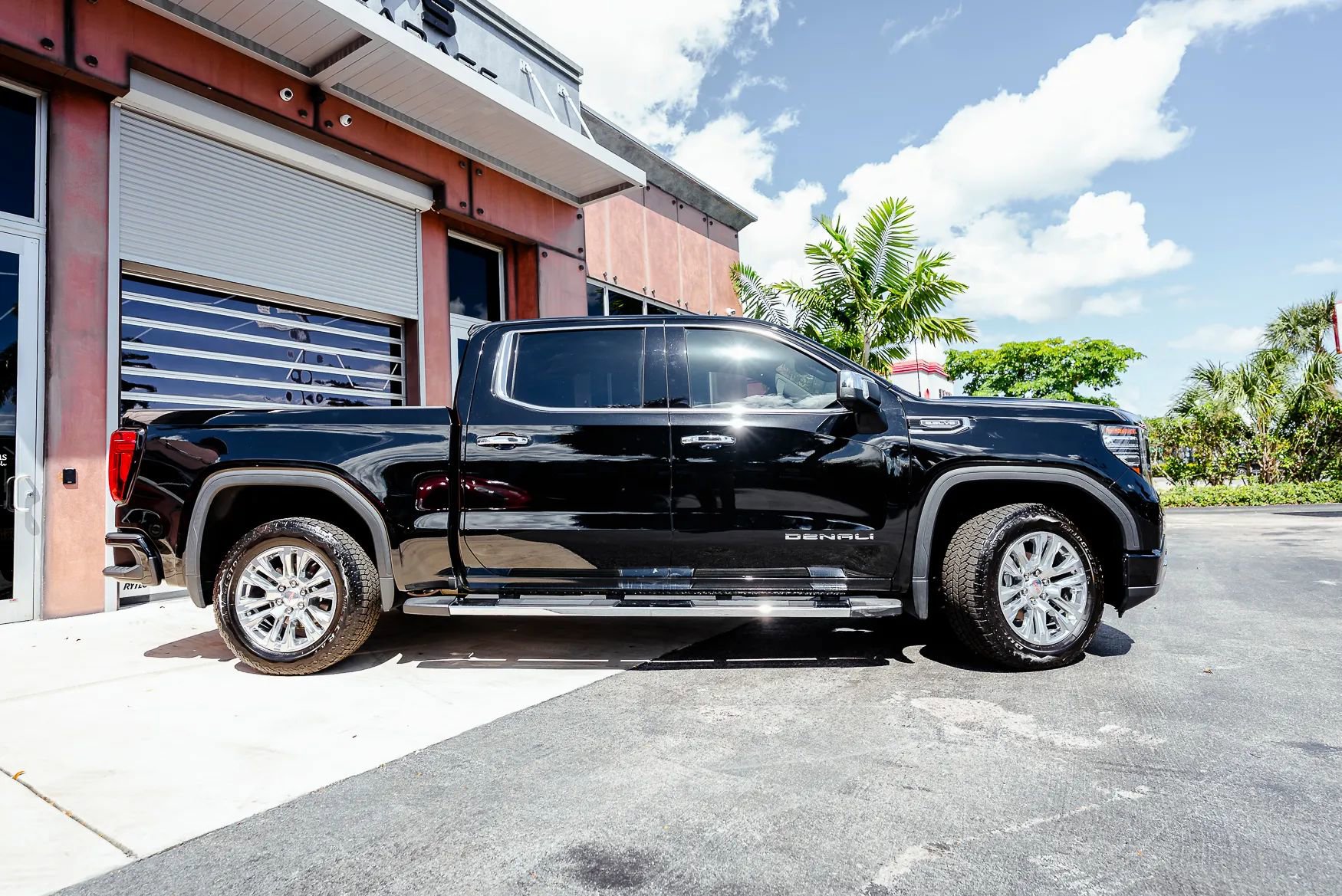 Used 2022 GMC Sierra 1500 Denali image 6