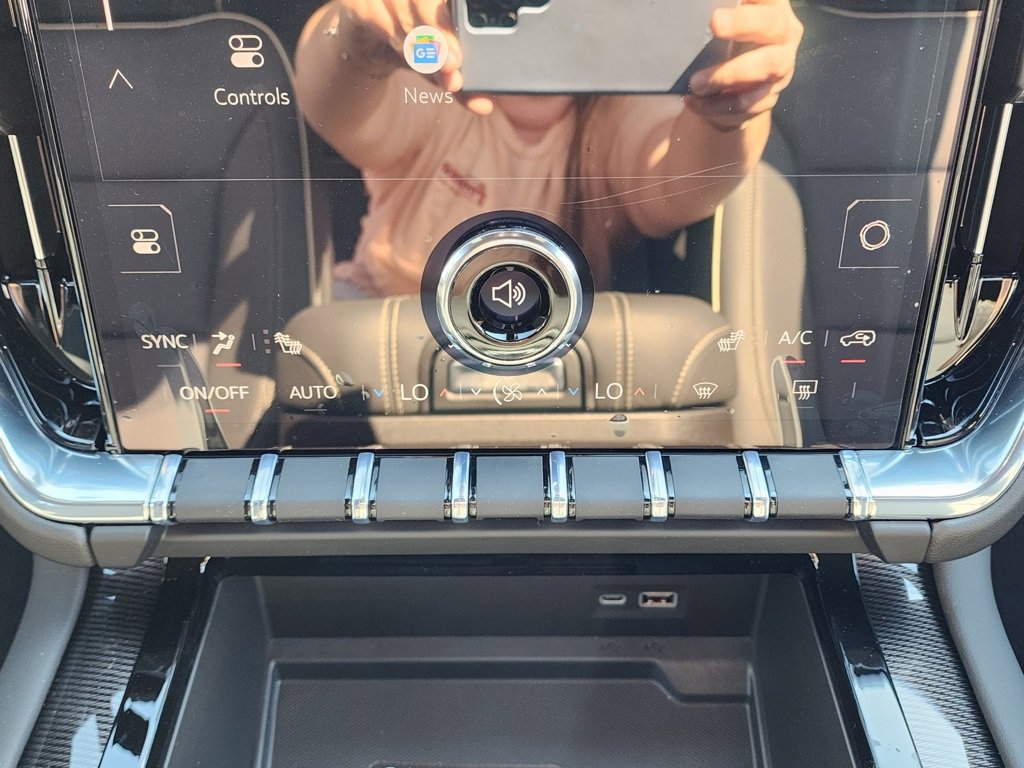 New 2026 GMC Yukon Elevation image 31