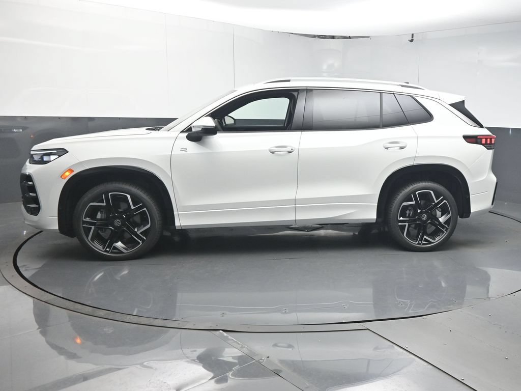 New 2026 Volkswagen Tiguan SEL R-Line AWD/4WD image 5