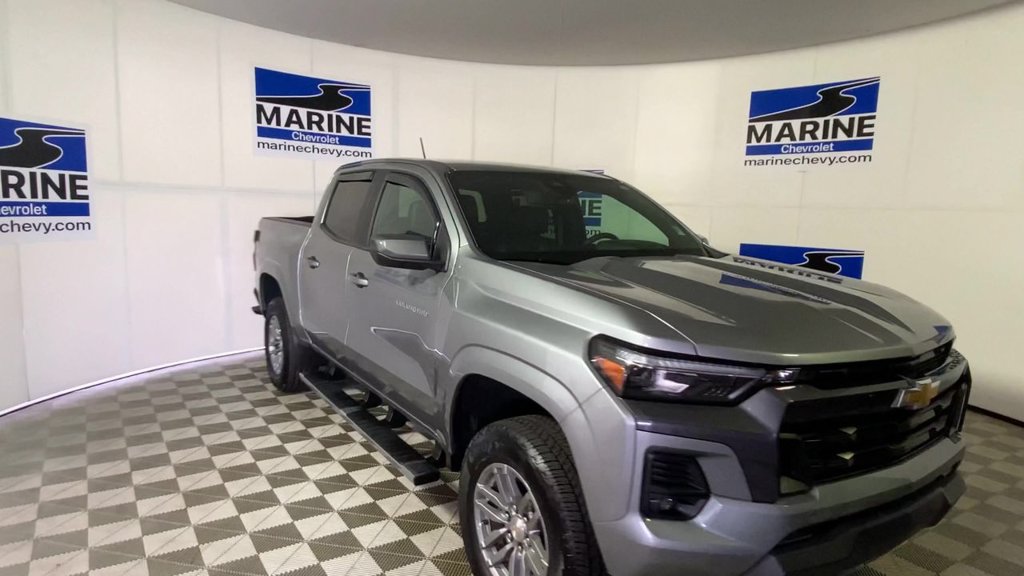Used 2024 Chevrolet Colorado LT w/ LT Convenience Package III AWD/4WD image 4
