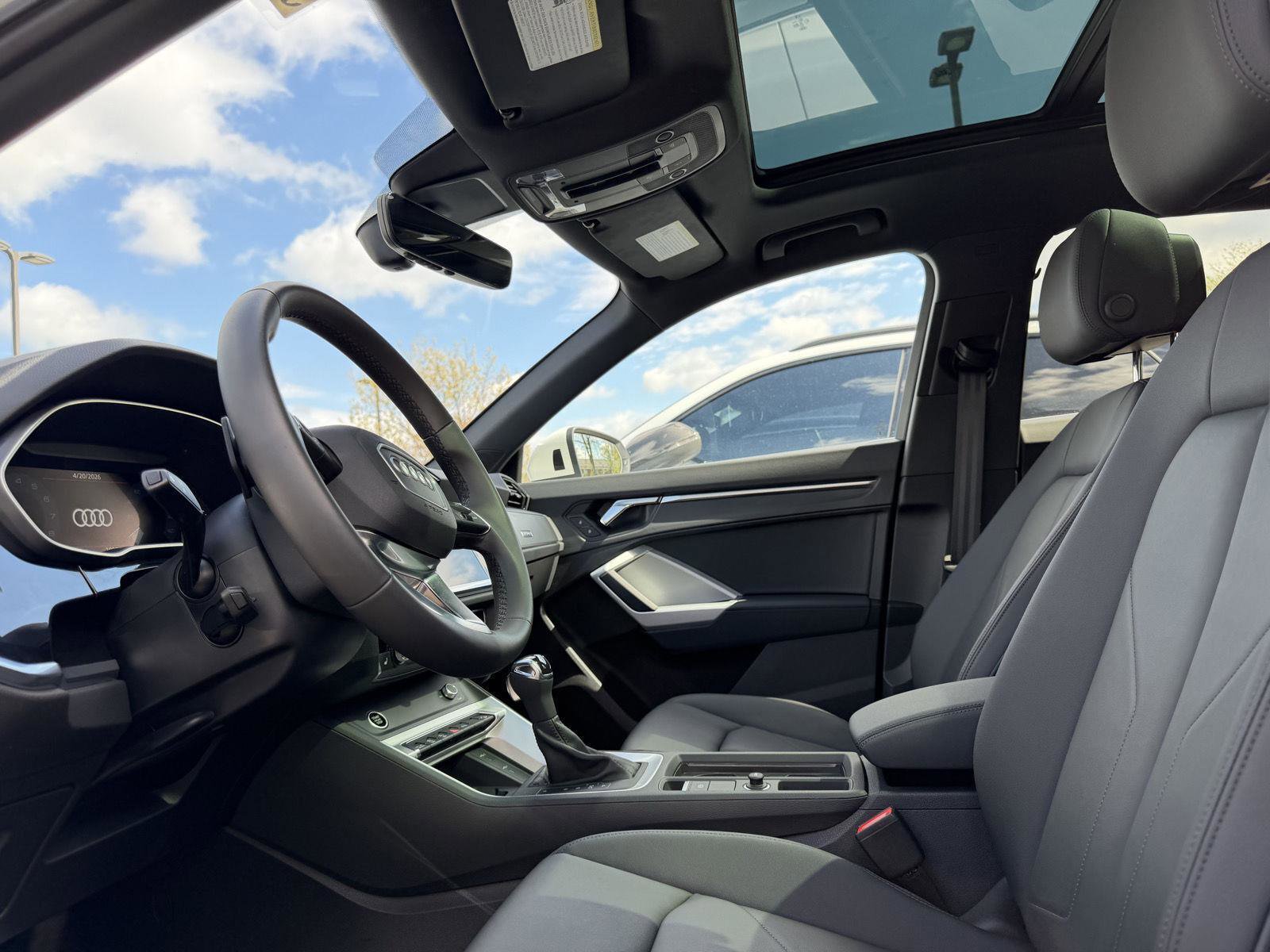 Used 2025 Audi Q3 2.0T Premium w/ Convenience Package AWD/4WD image 14