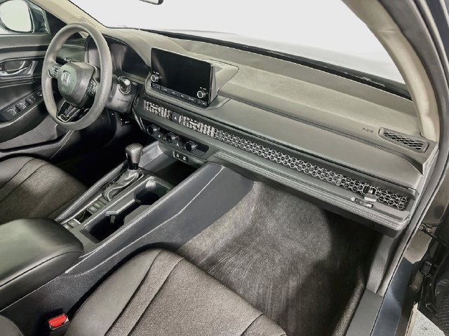Certified 2023 Honda Accord EX image 31