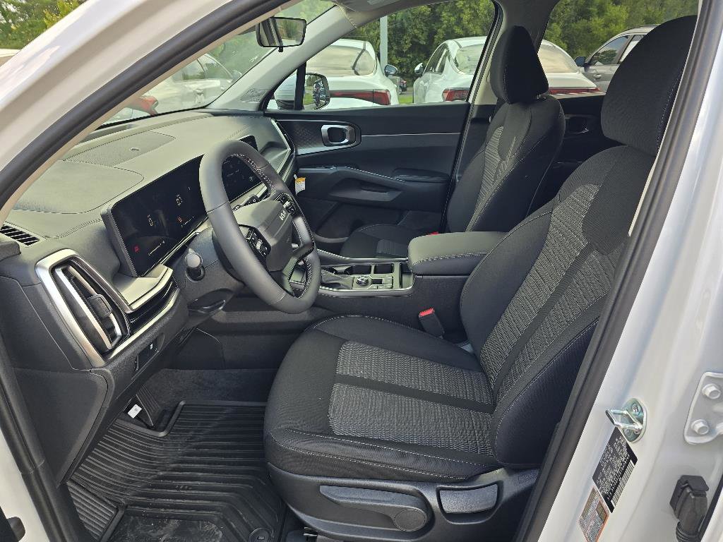 New 2026 Kia Sorento LX FWD image 5