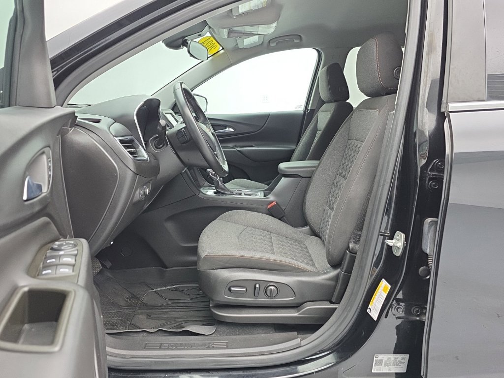 Used 2024 Chevrolet Equinox LT w/ LPO, Floor Liner Package AWD/4WD image 14