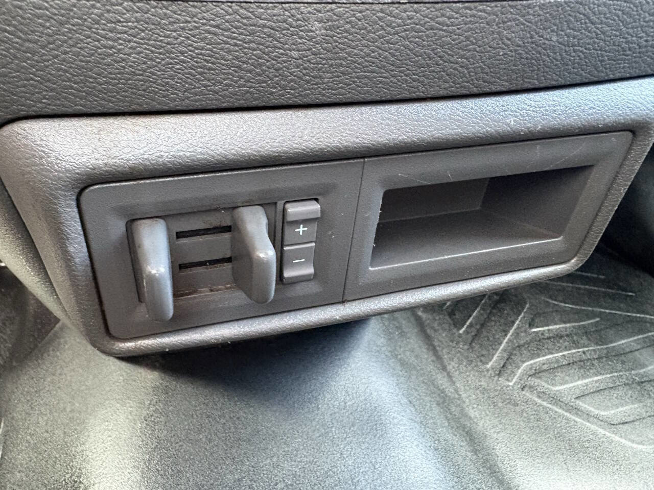 Used 2020 Ford Transit 250 148 High Roof RWD image 16