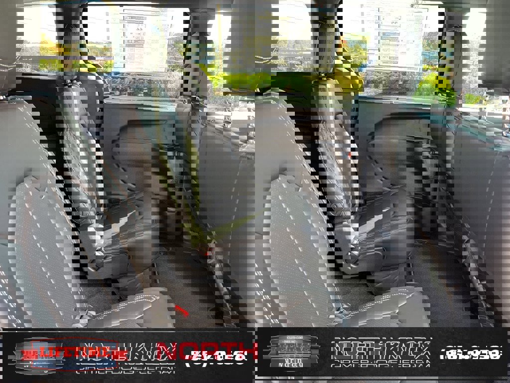 New 2026 Chrysler Voyager LX image 23