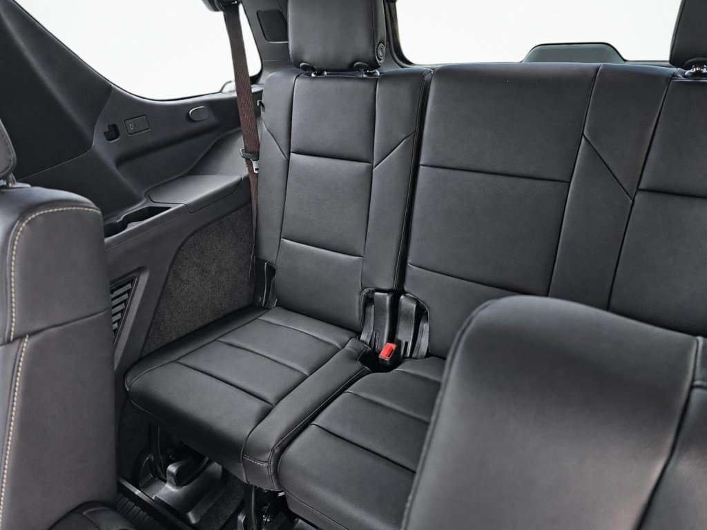New 2026 Cadillac Escalade 4WD w/ LPO, Floor Liner Package image 20
