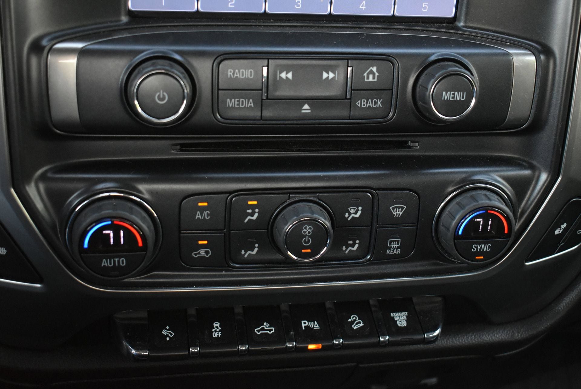 Used 2019 Chevrolet Silverado 2500 LTZ w/ Duramax Plus Package AWD/4WD image 30