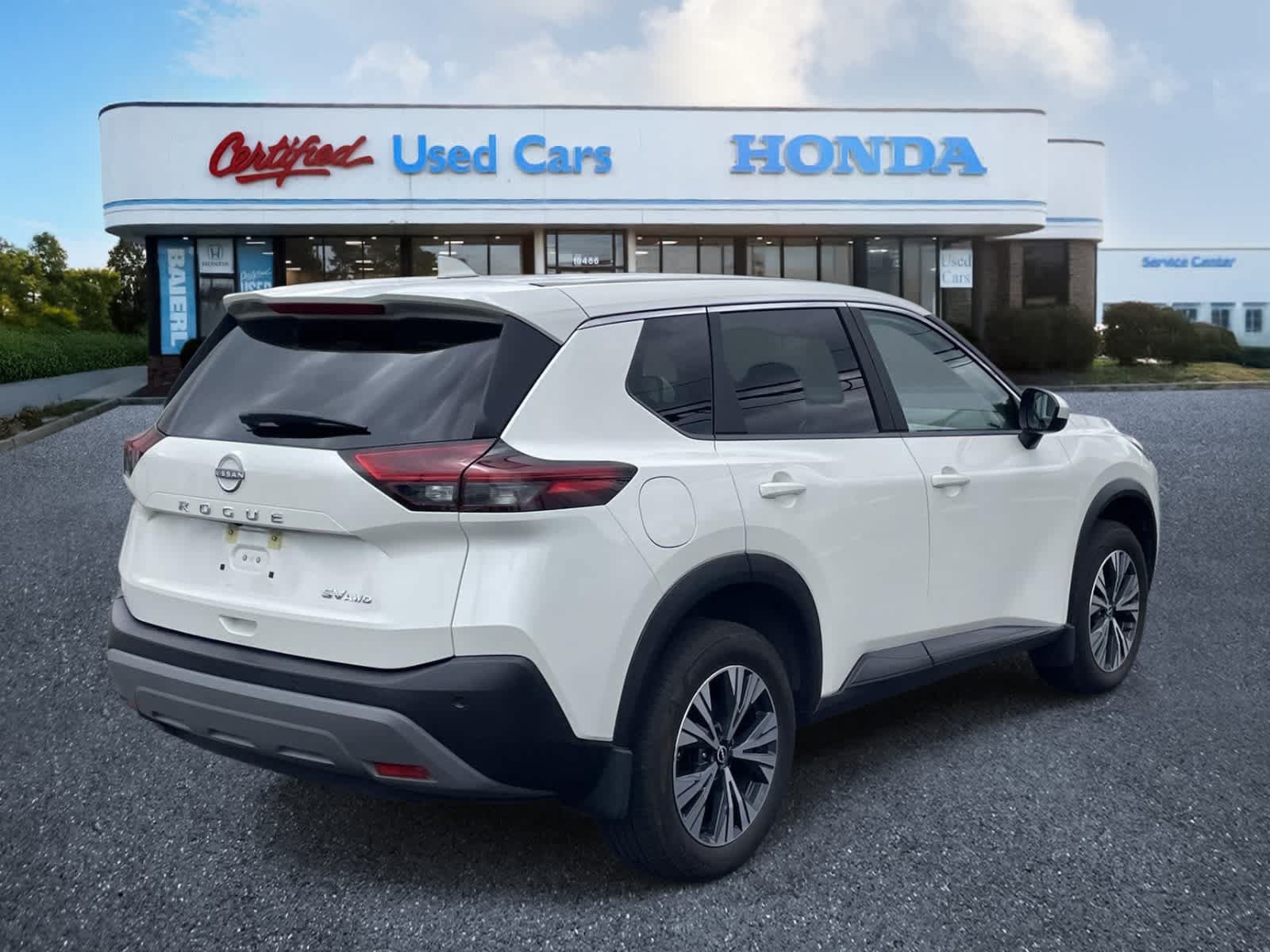 Used 2023 Nissan Rogue SV AWD/4WD image 5