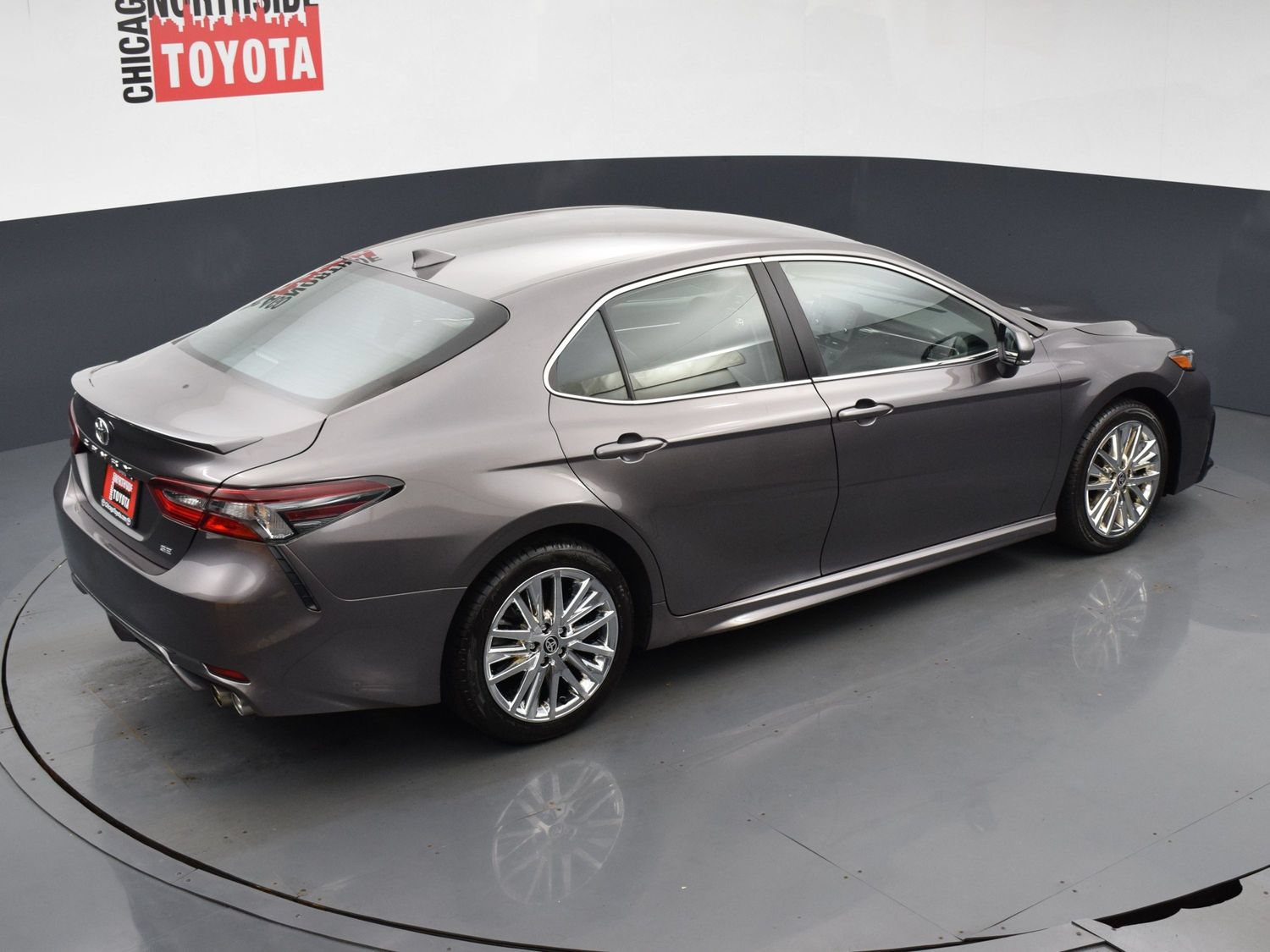 Used 2024 Toyota Camry SE FWD image 19