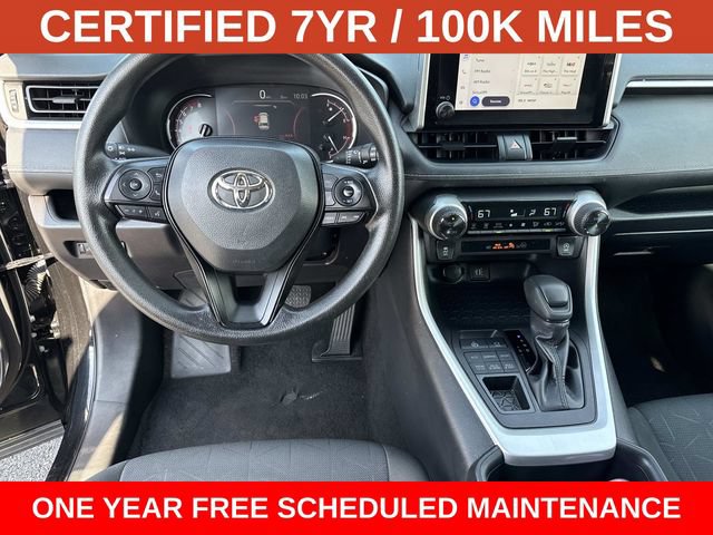 Used 2025 Toyota RAV4 XLE AWD/4WD image 17