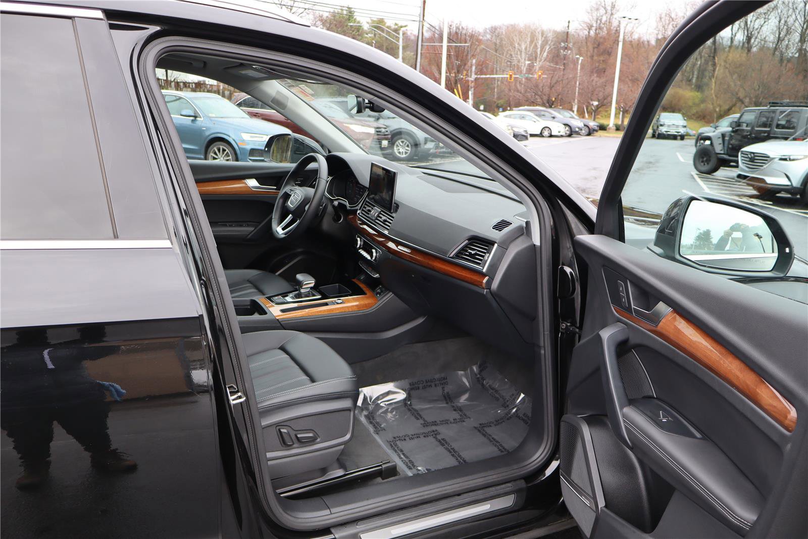 Used 2023 Audi Q5 2.0T Premium Plus w/ Premium Plus Package image 31