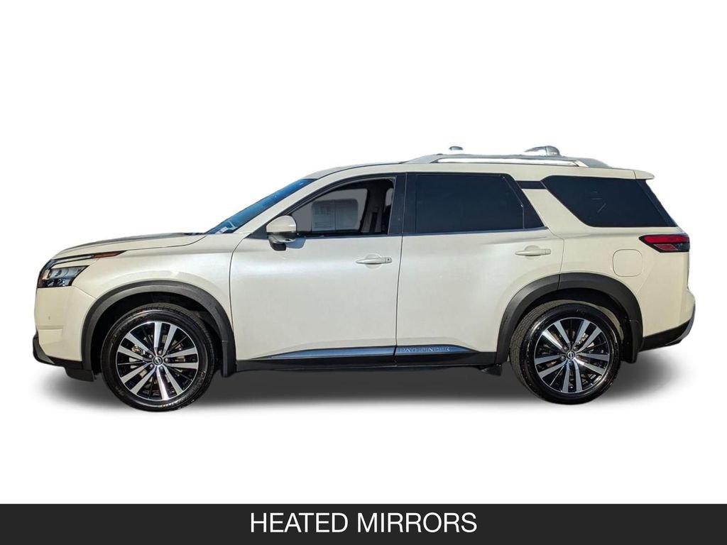 Used 2023 Nissan Pathfinder Platinum w/ Cargo Package image 5