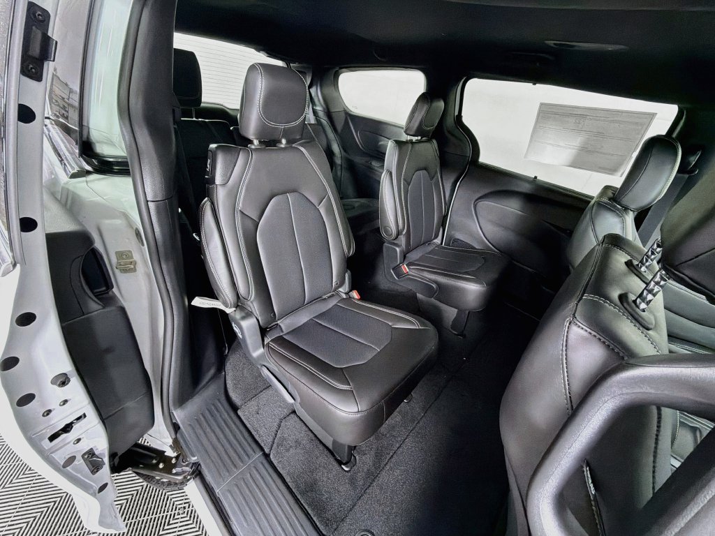 New 2027 Chrysler Pacifica LX FWD image 27